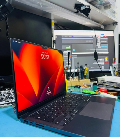 MacTech Pro technician workshop Dubai