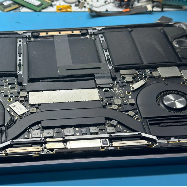 Best MacBook fix service Dubai — MacTech Pro certified technician